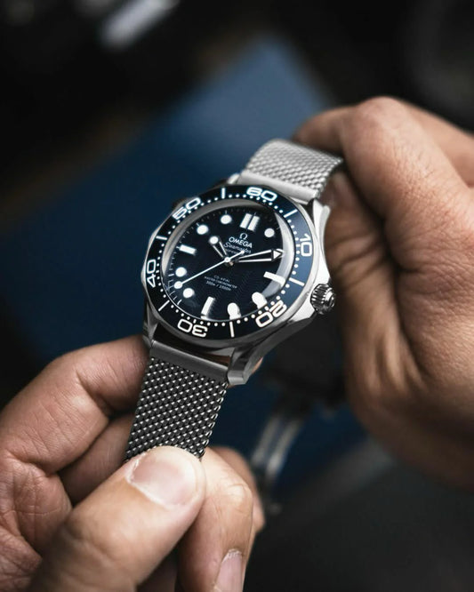 Omega seamaster Blue dial 007 James bond watch