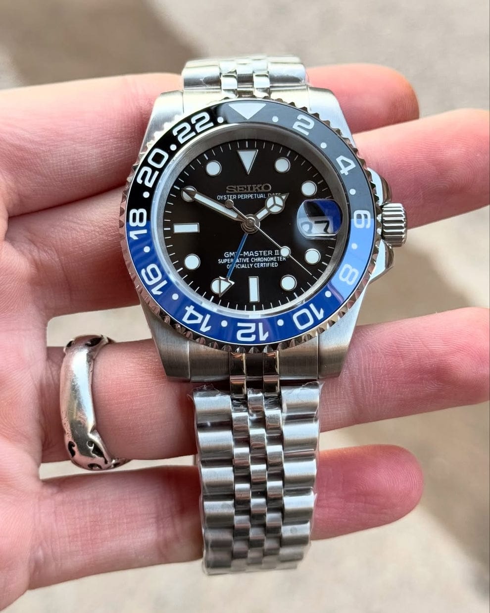 Seiko GMT master 2 stainless steel watch blue black dial