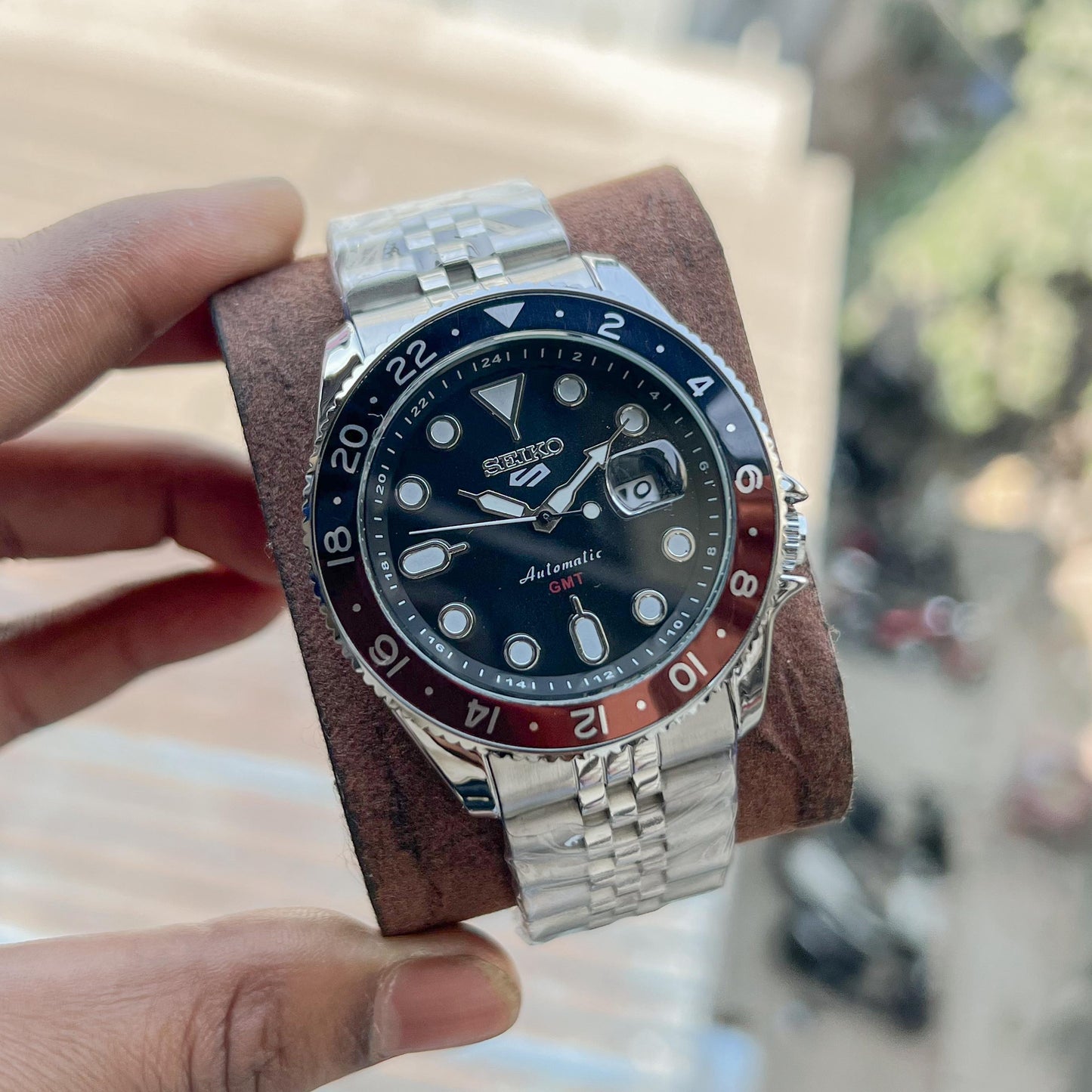 Seiko GMT Blue Brown Automatic Watch