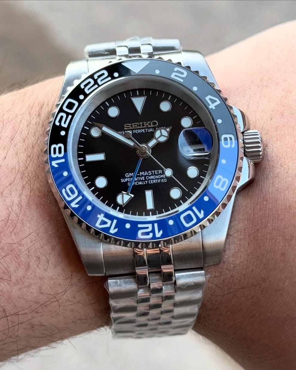 Seiko GMT master 2 stainless steel watch blue black dial